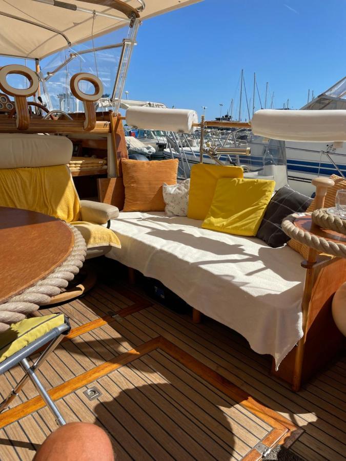 Een Parel Aan De Cote 'D Azur ! Daire Vallauris Dış mekan fotoğraf